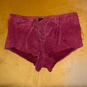 Buttery soft dusty rose SUEDE hotpants shorts. Lace-up front. 70s 90s retro